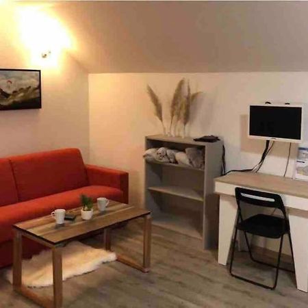 Au Bout Du Bois Piscine Sauna Hammam Accessible En Saison Et Le Logement Accessible Toute L Annee Les Déserts Eksteriør bilde